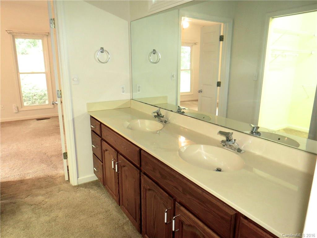 15 Autumn Glen Court - Photo 14