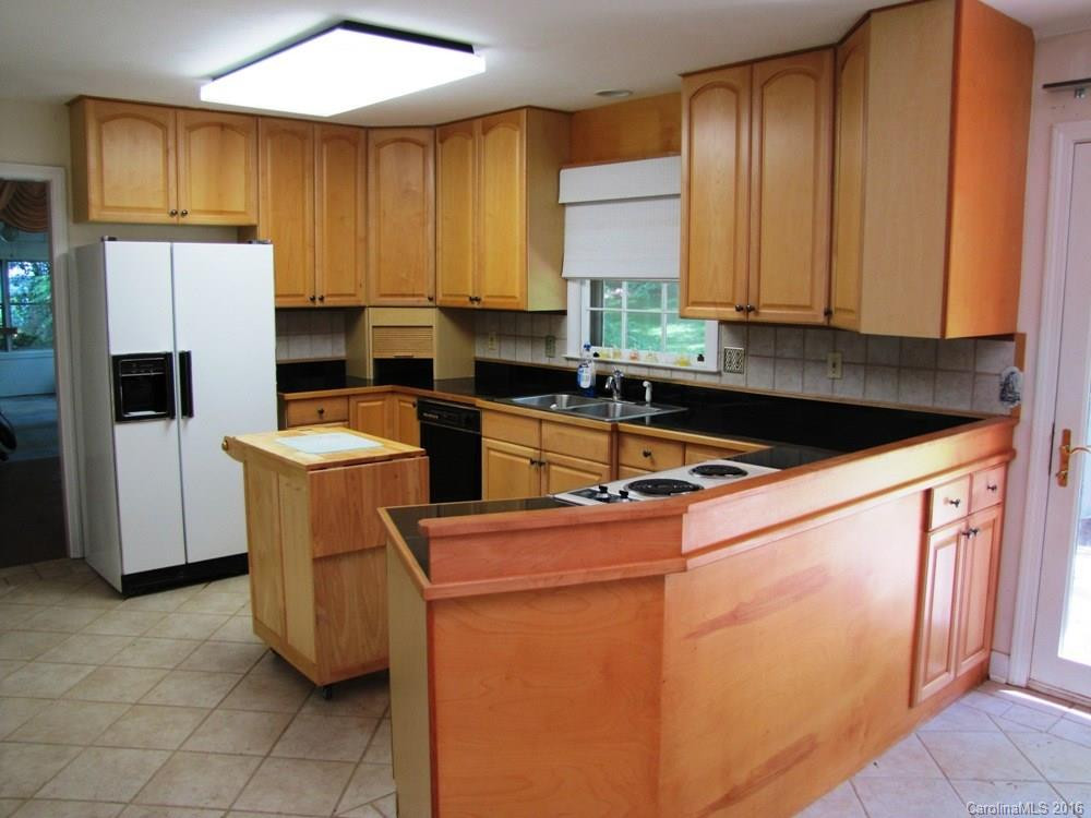 2640 Seminole Drive - Photo 5