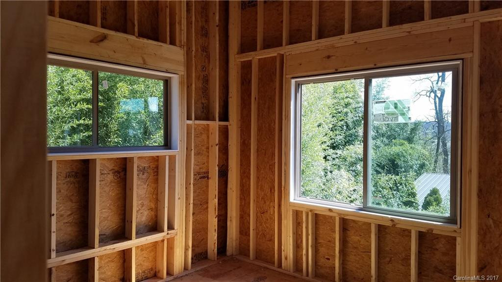 87 Joyner Avenue - Photo 4