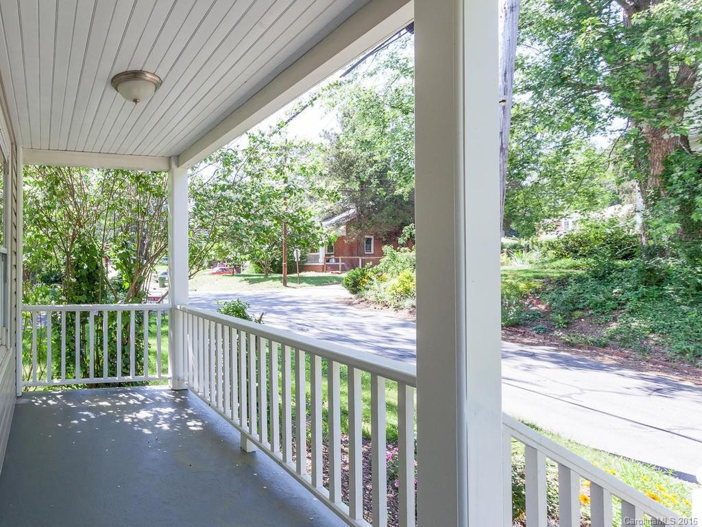 21 Winston Avenue - Photo 3