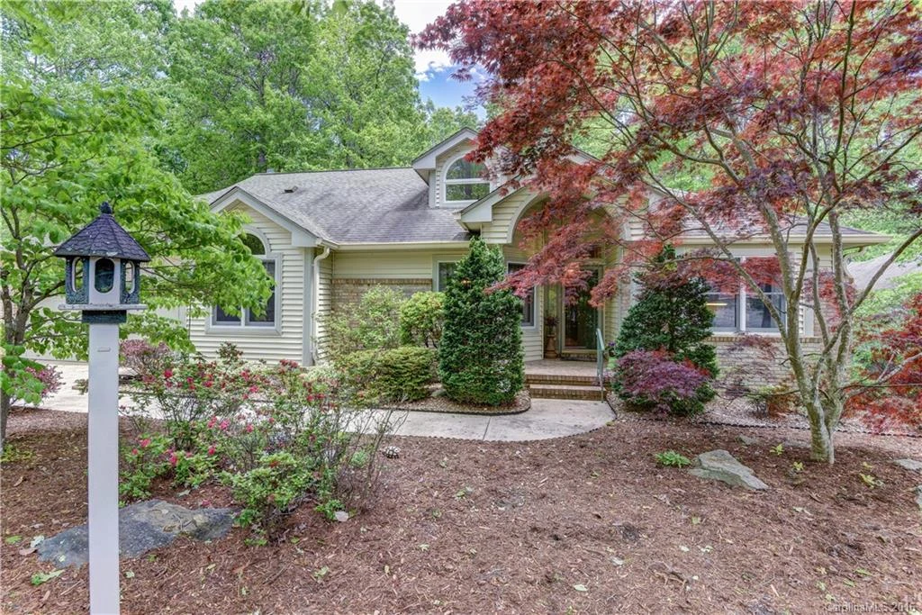 105 Jenny Lind Drive