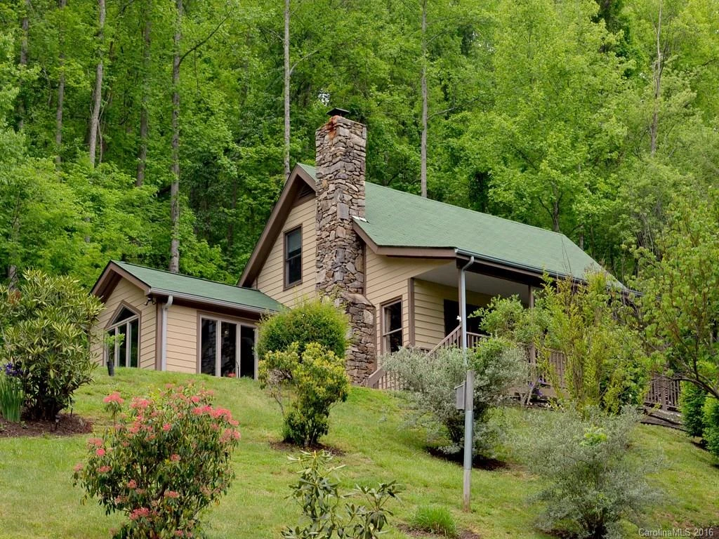 5 Pine Knob Lane