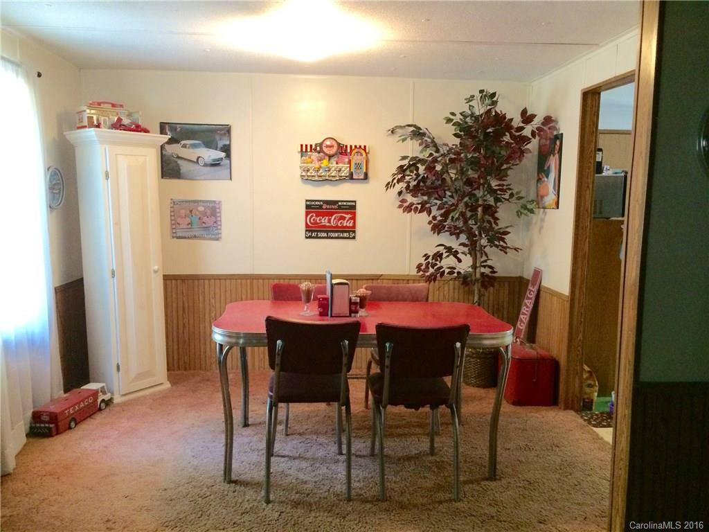 252 Hickory Nut Drive - Photo 4