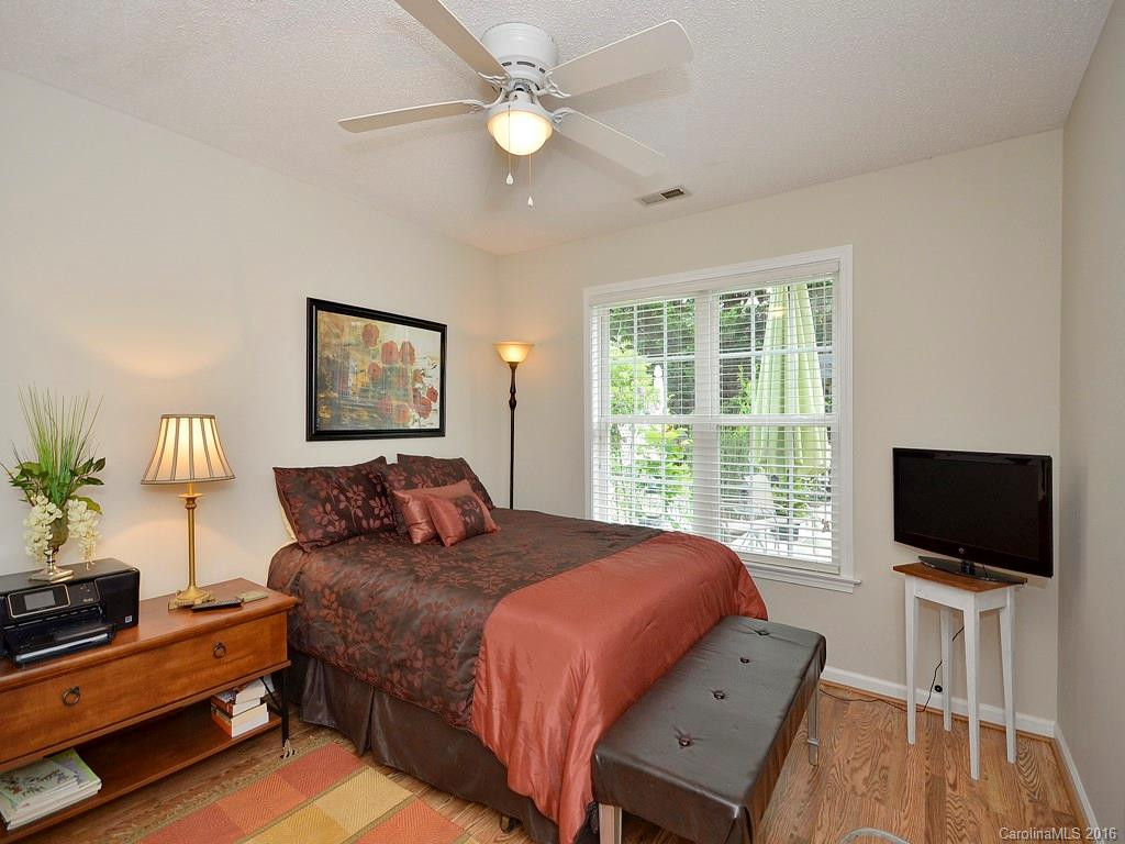 255 Stonehollow Road - Photo 12