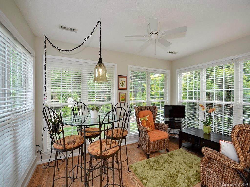 255 Stonehollow Road - Photo 7