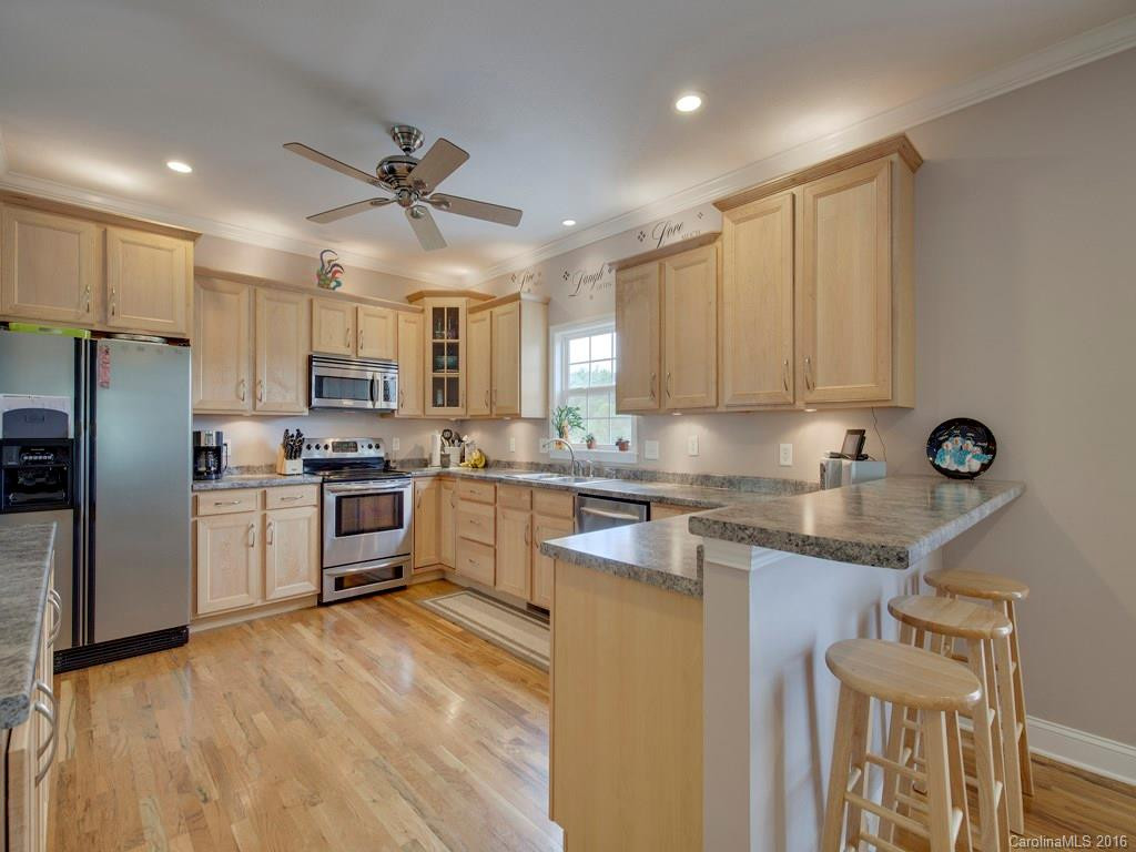 206 Christina Court - Photo 5