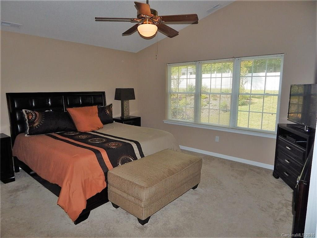 33 Tutor Lane - Photo 17
