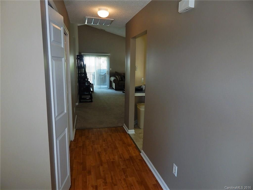 33 Tutor Lane - Photo 5