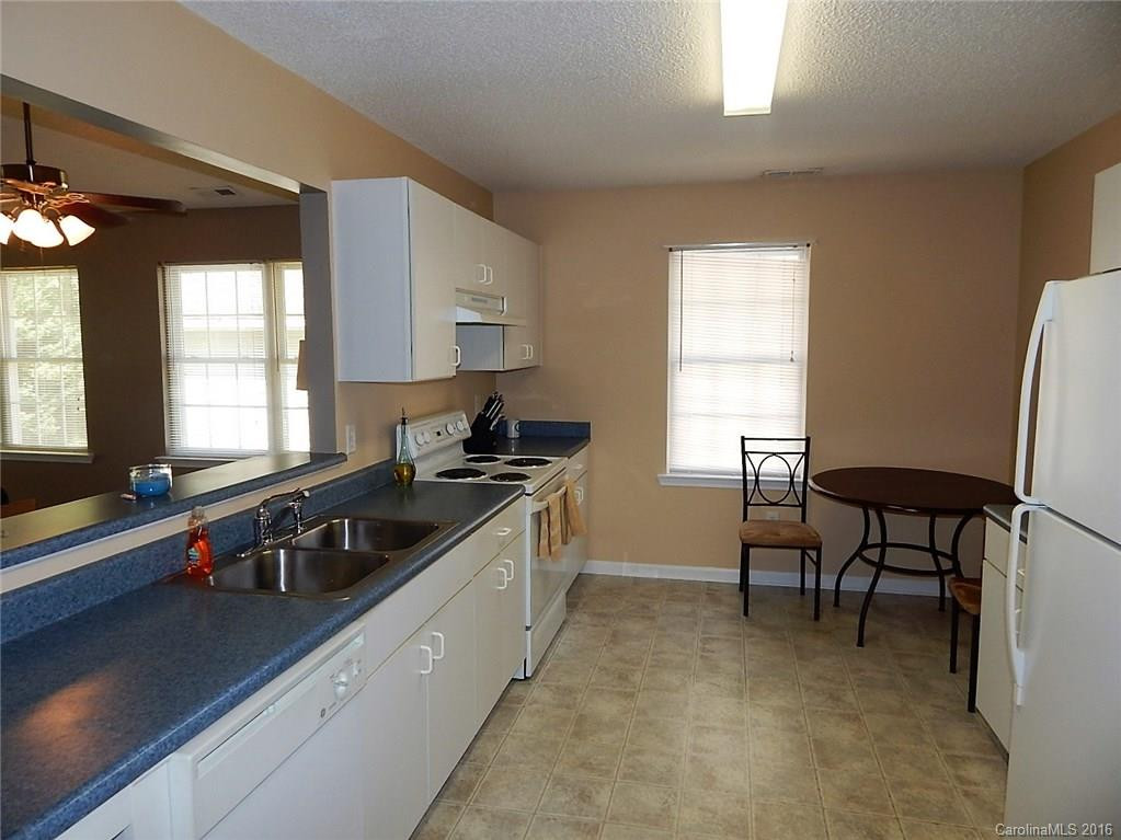 33 Tutor Lane - Photo 6