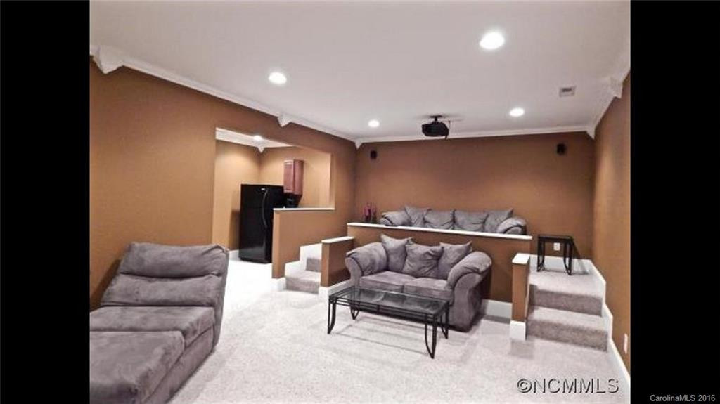 81 Pioneer Way - Photo 12