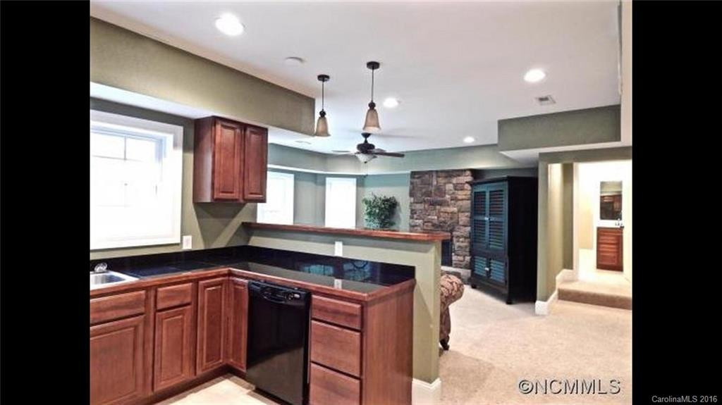 81 Pioneer Way - Photo 16