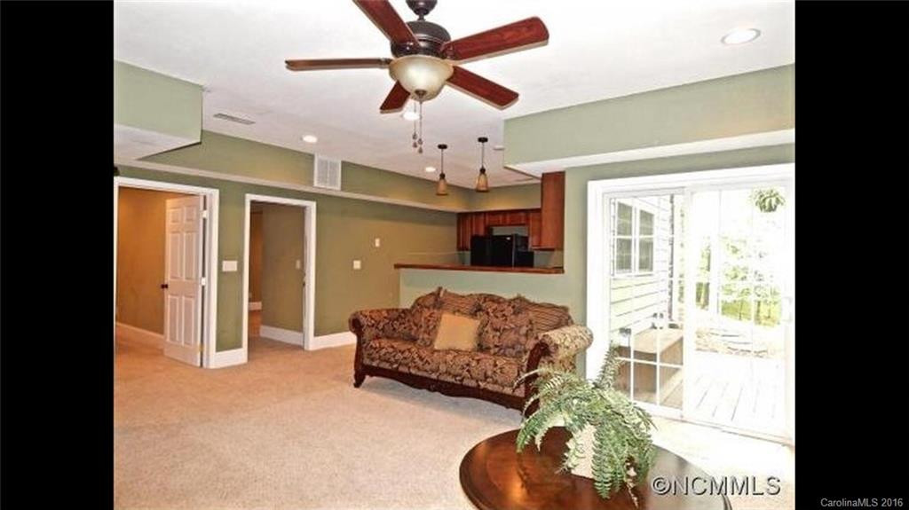 81 Pioneer Way - Photo 18