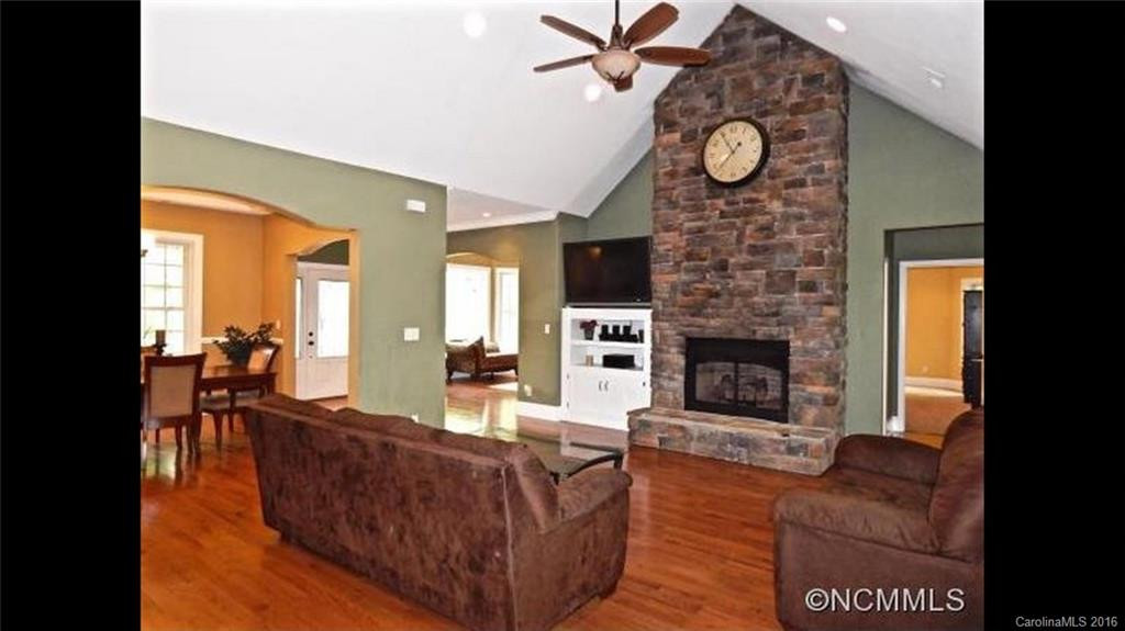81 Pioneer Way - Photo 6