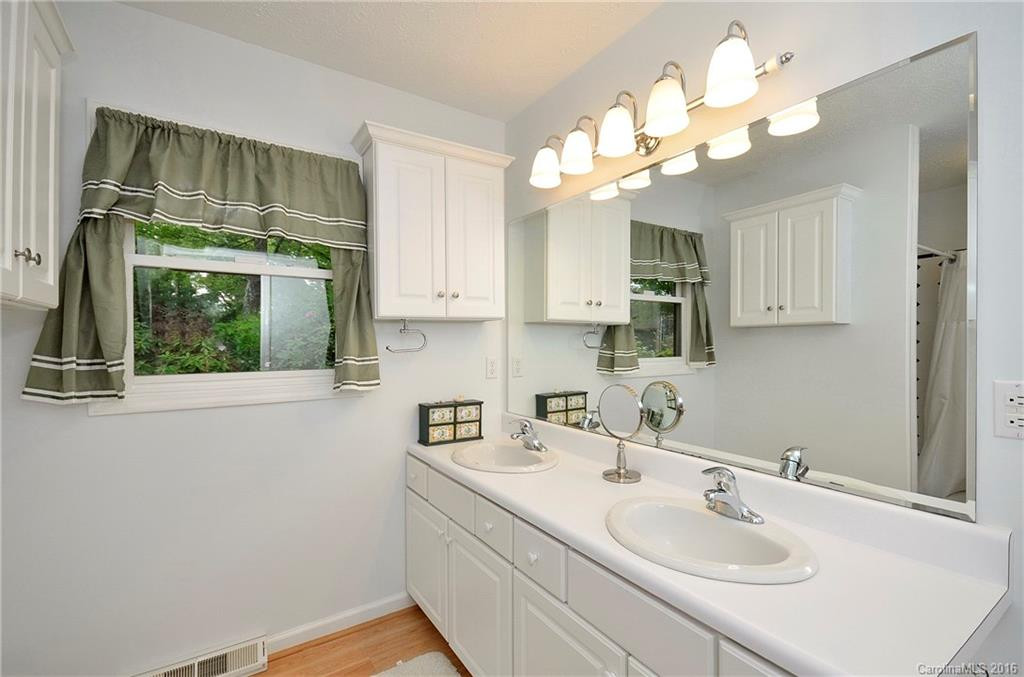 129 Sherman Way - Photo 12
