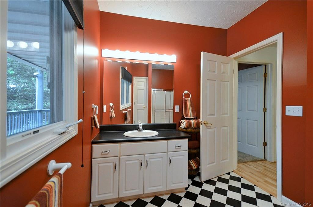 129 Sherman Way - Photo 18
