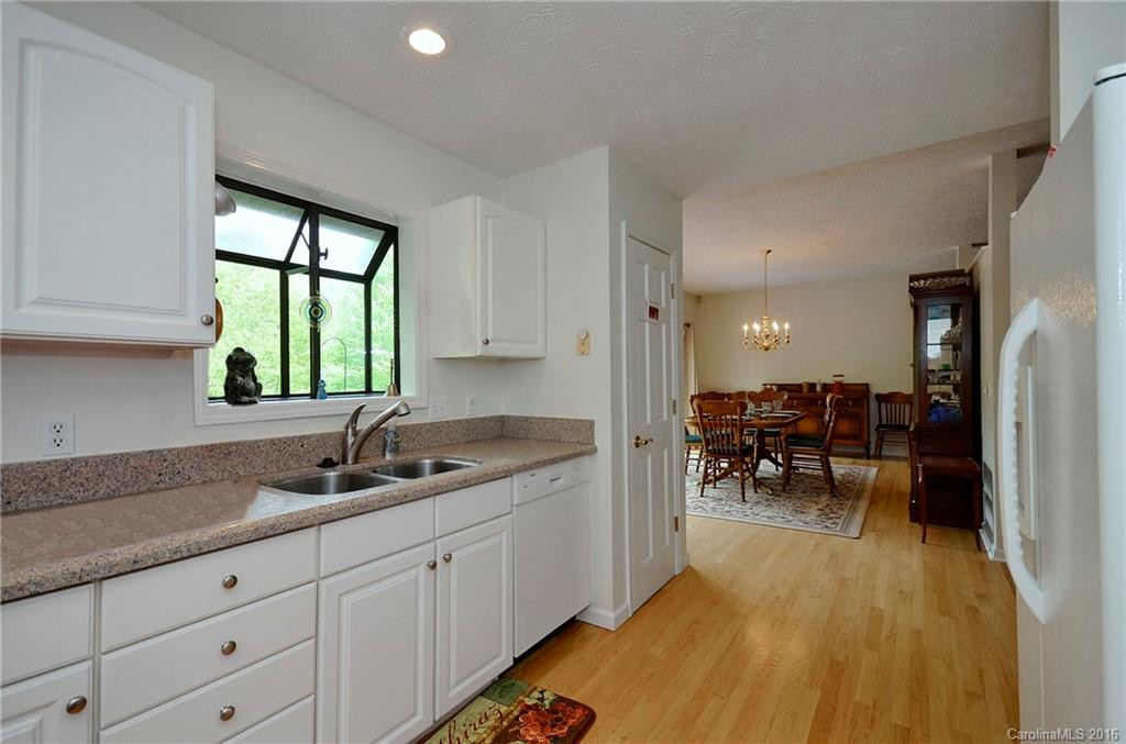 129 Sherman Way - Photo 5