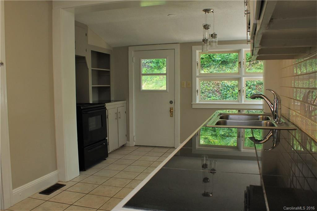 481 Sand Hill Road - Photo 8