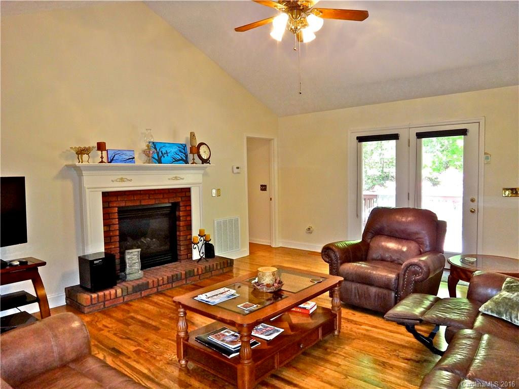 660 Edwards Cove Road #1 - Photo 4
