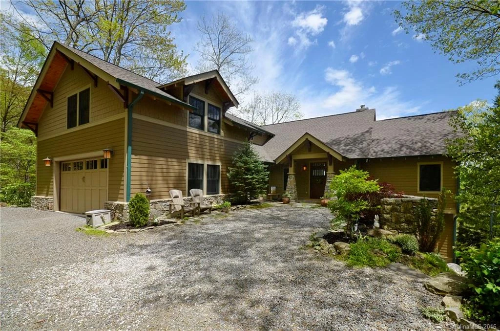 110 Soaring Mountain Drive