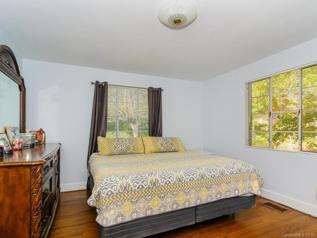 204 Hawkins Creek Road - Photo 11