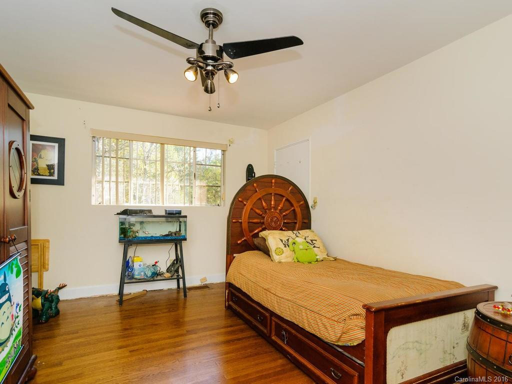 204 Hawkins Creek Road - Photo 13