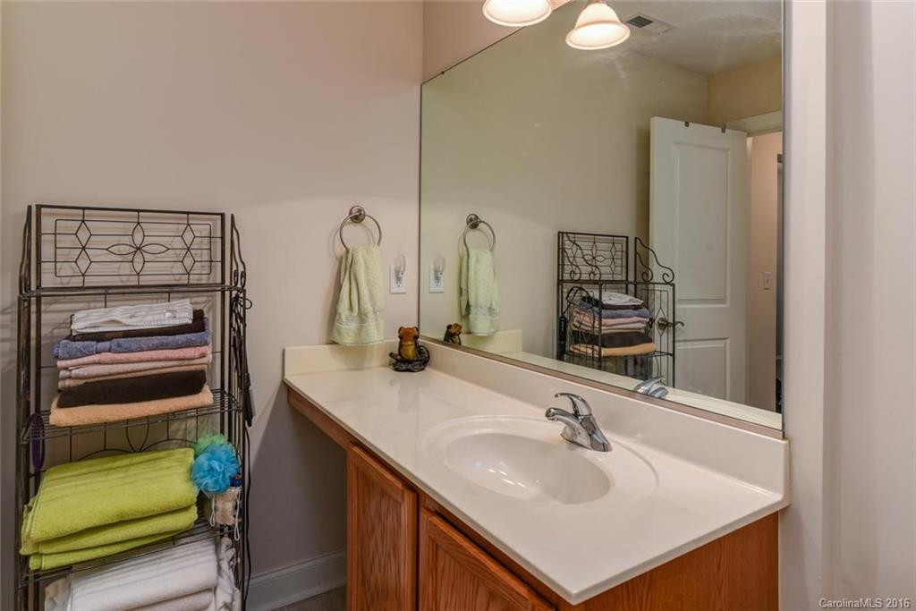 94 Fox Den Drive #102 - Photo 16
