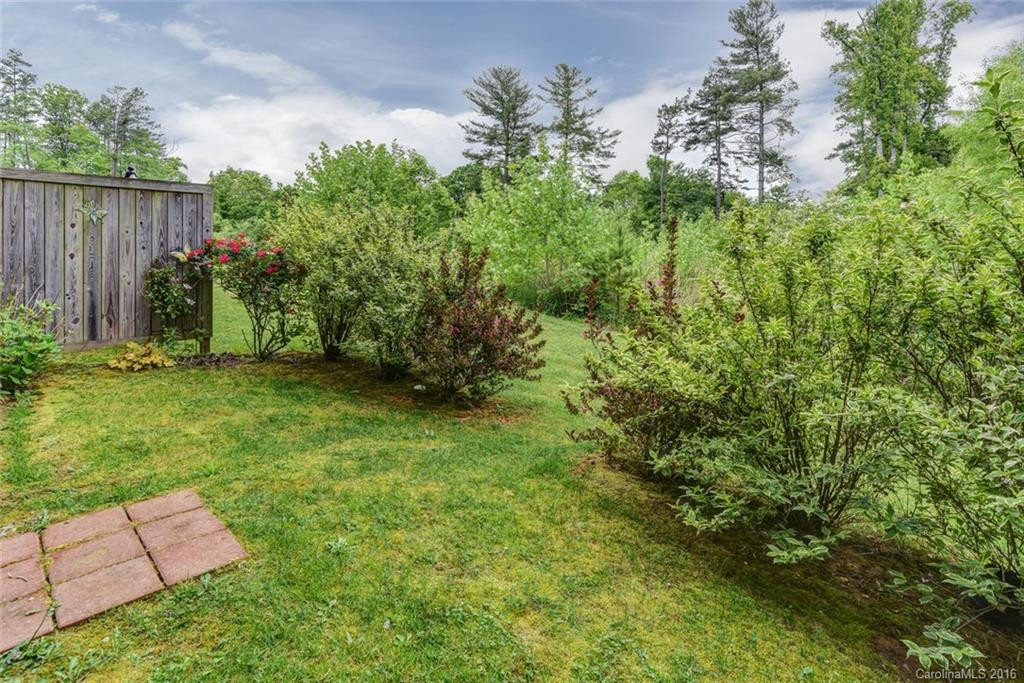 94 Fox Den Drive #102 - Photo 22