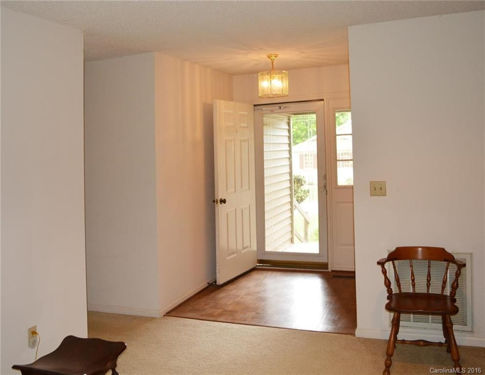 25 St Andrews Drive - Photo 2