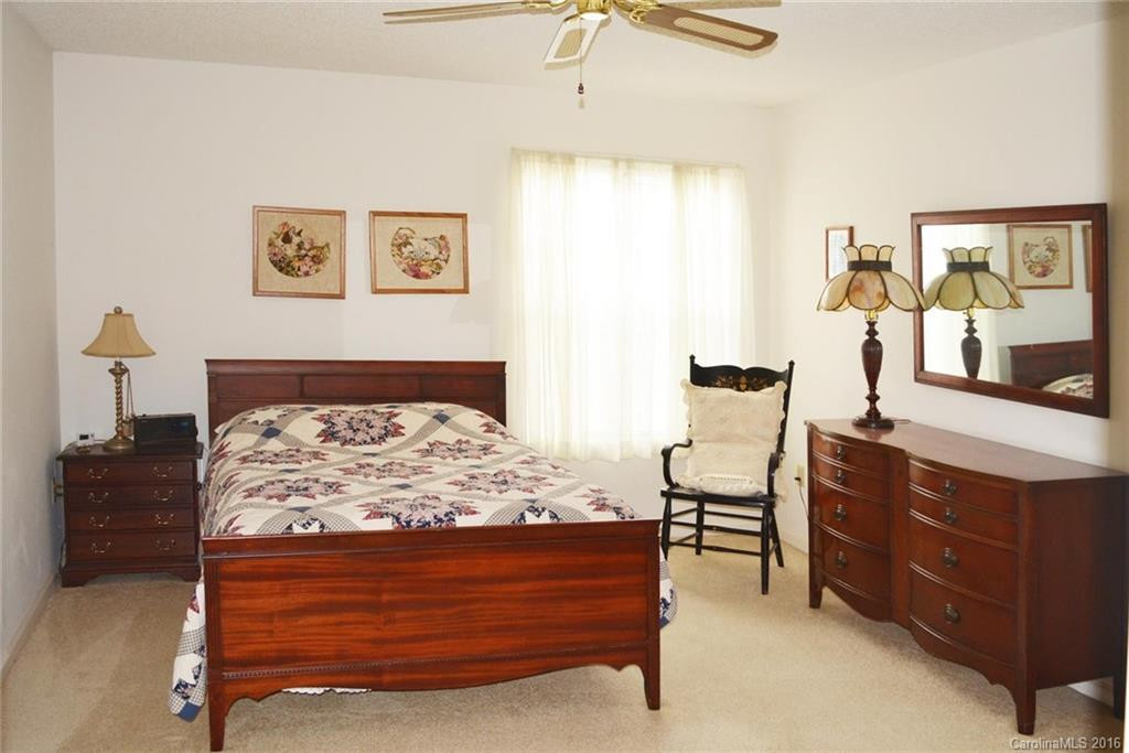 25 St Andrews Drive - Photo 11