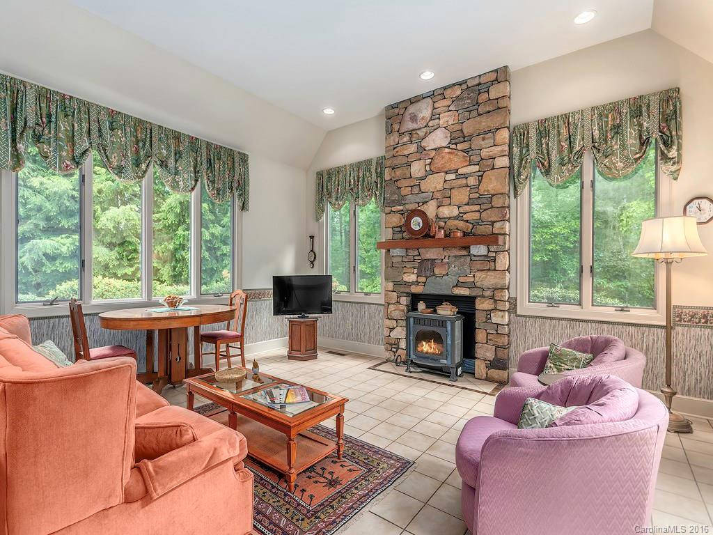 8 Beaver Lake Heights - Photo 4