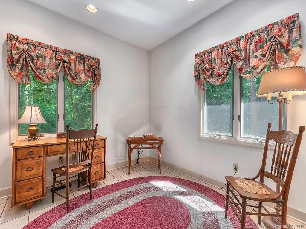 8 Beaver Lake Heights - Photo 10