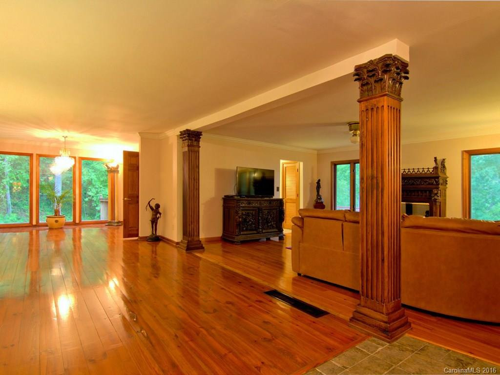 27 Sunny Ridge Drive - Photo 2