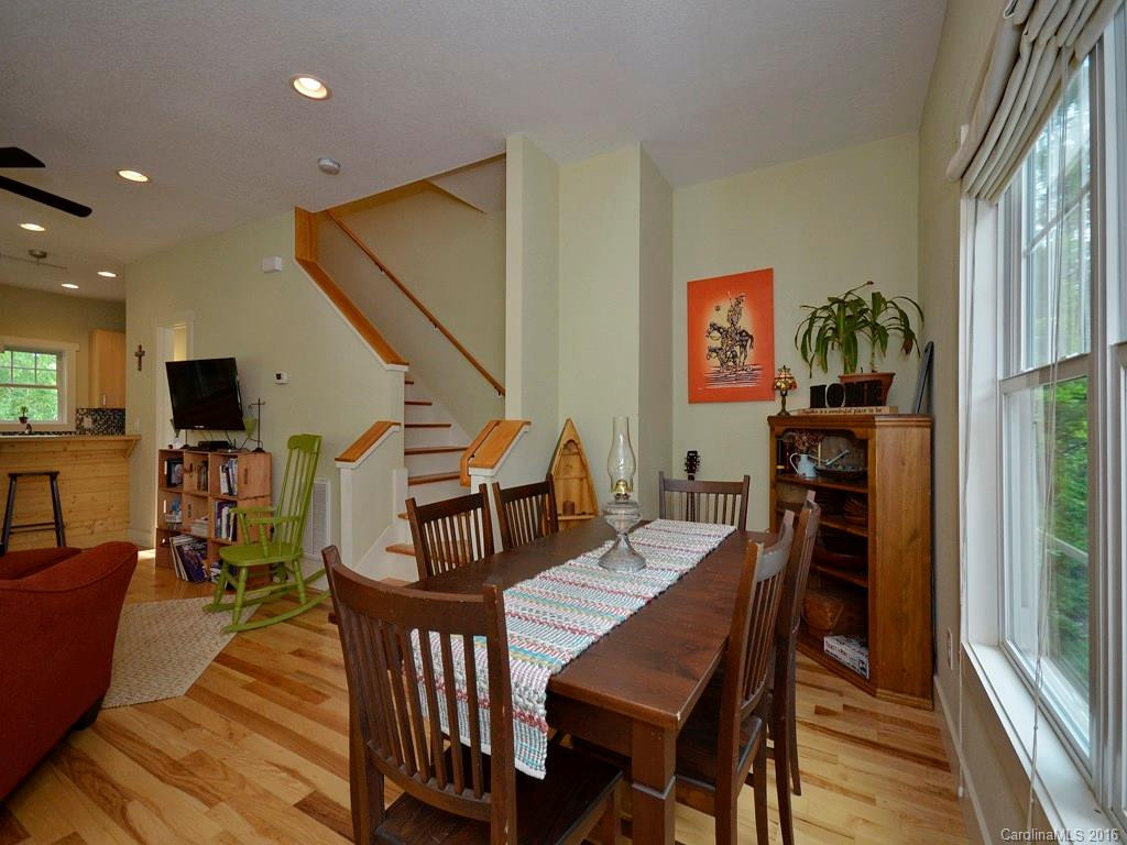 46 Waynesville Avenue - Photo 2