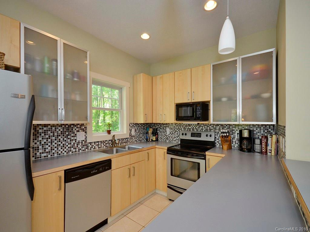 46 Waynesville Avenue - Photo 4