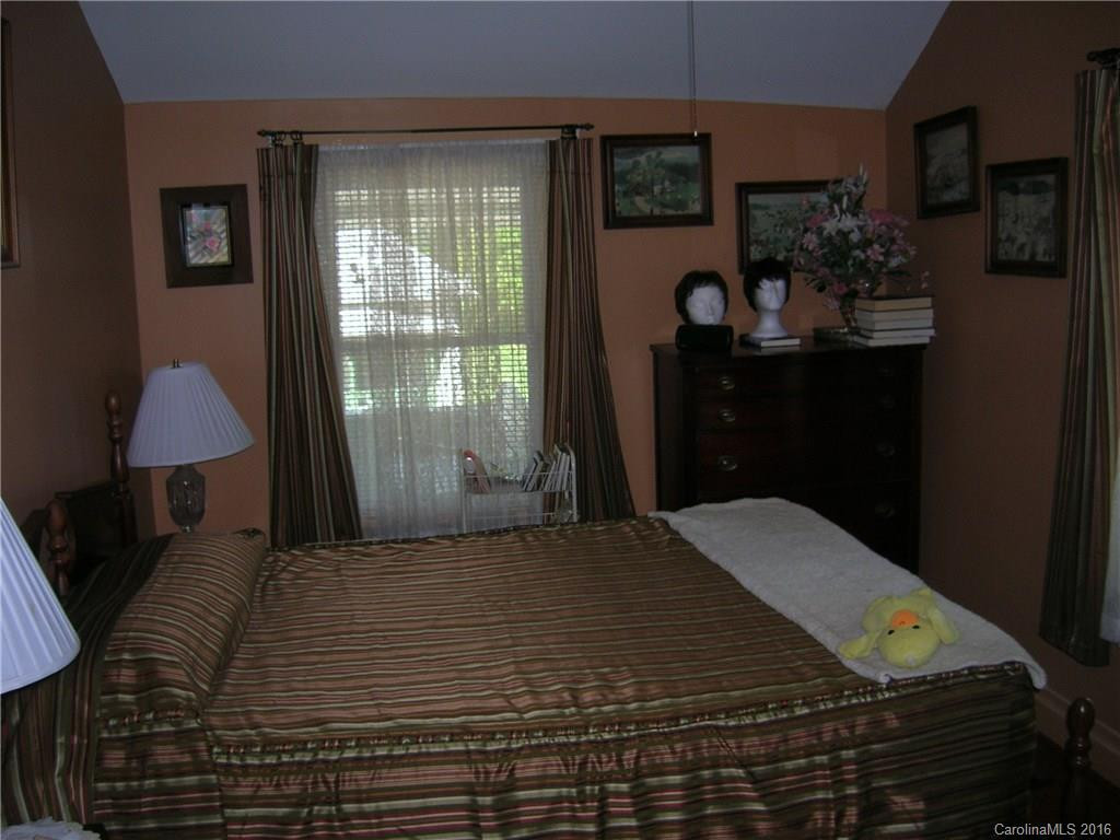 35 Galax Avenue - Photo 8