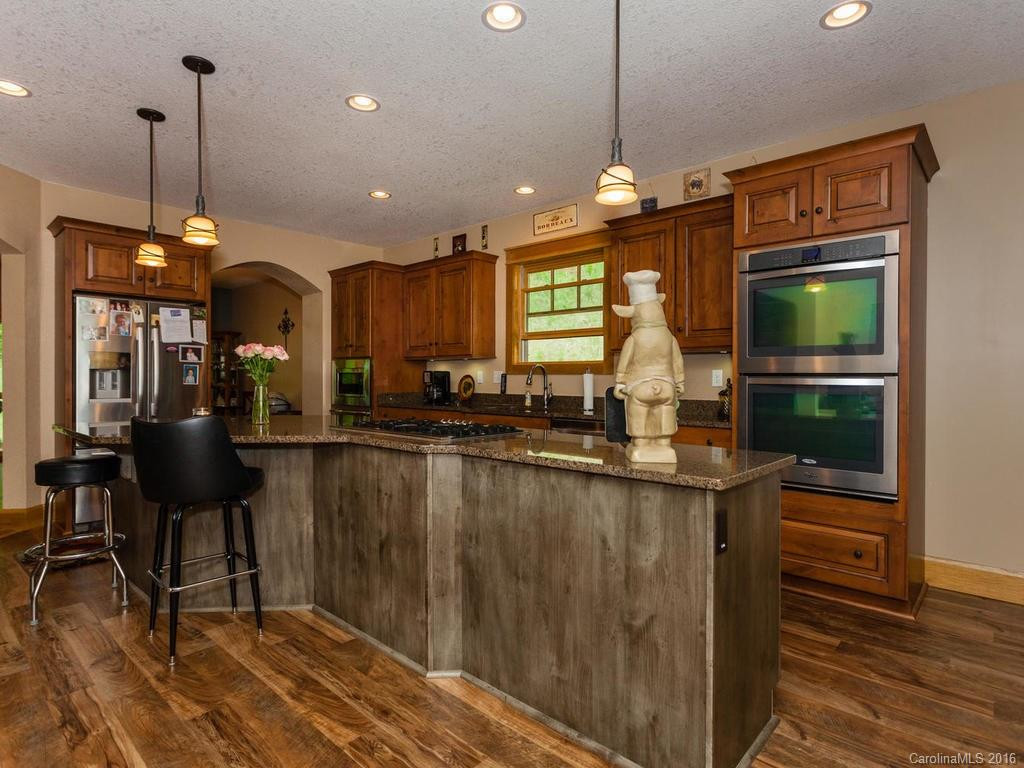 1460 Park Drive - Photo 4