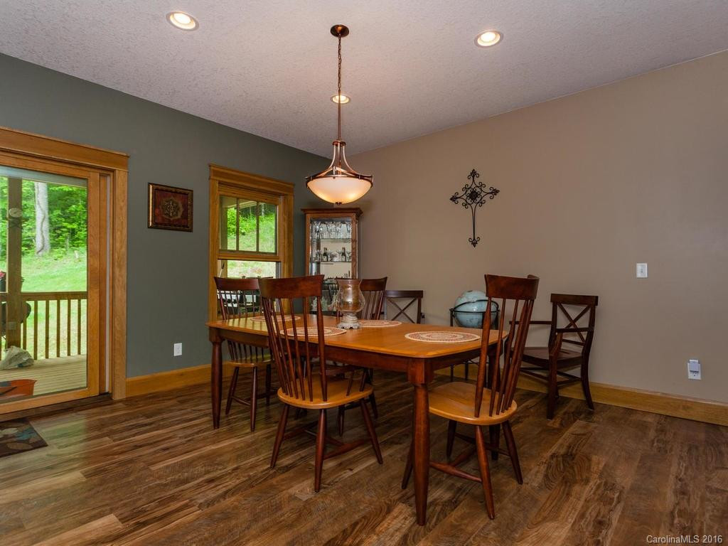 1460 Park Drive - Photo 5