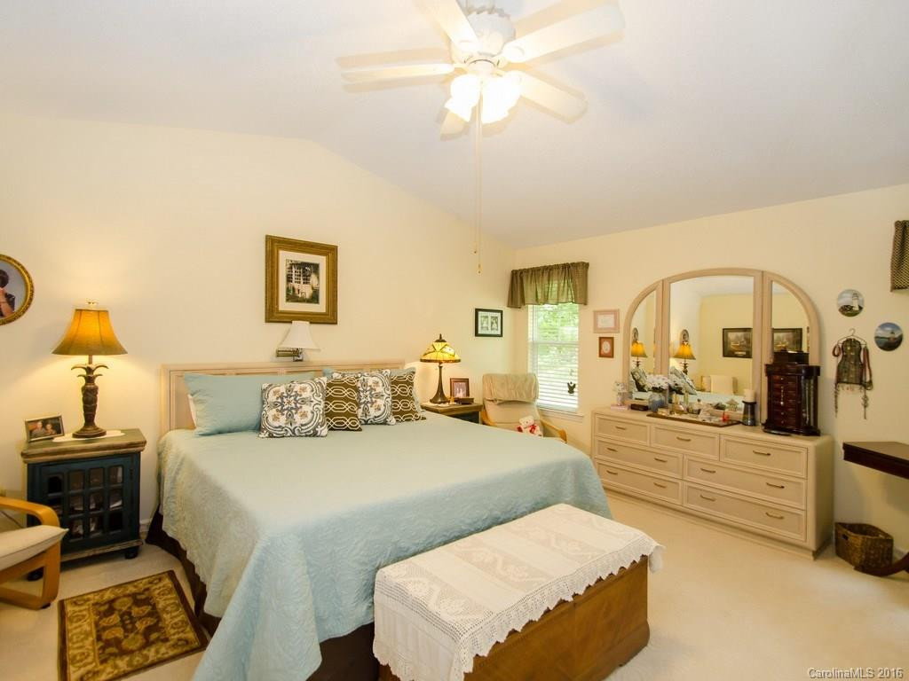 202 Fox Den Court #202 - Photo 11