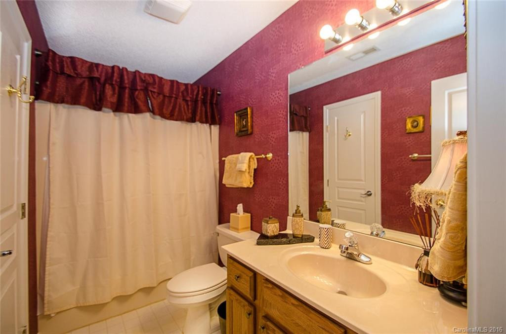 202 Fox Den Court #202 - Photo 15