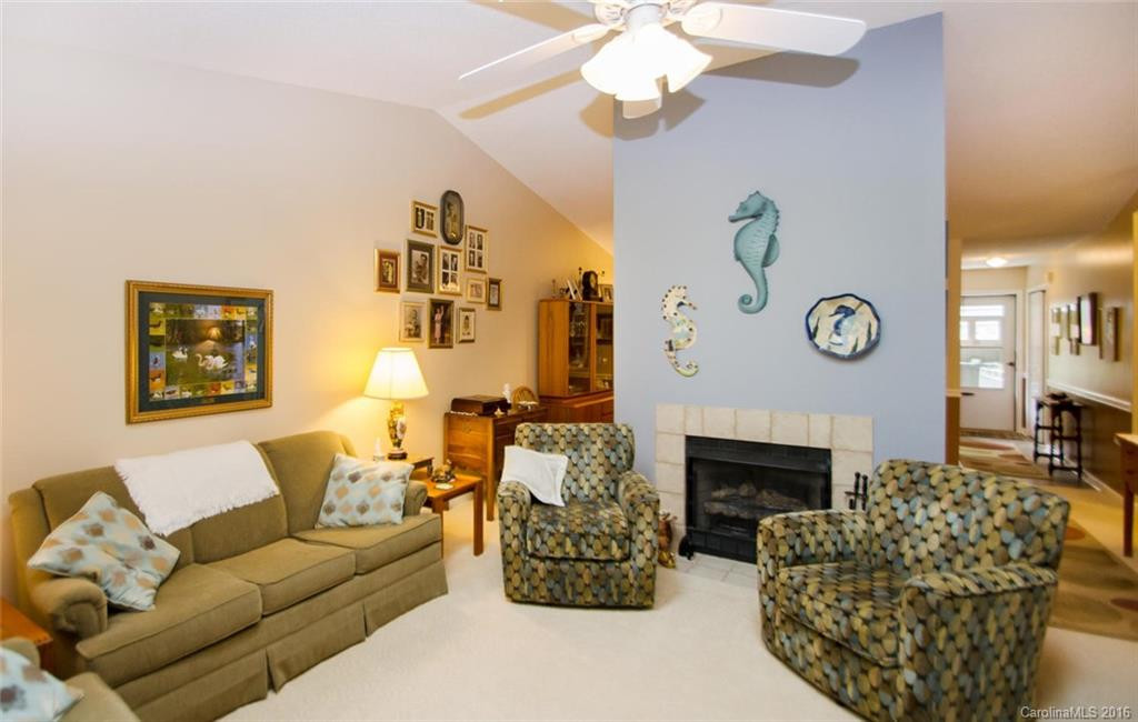 202 Fox Den Court #202 - Photo 8