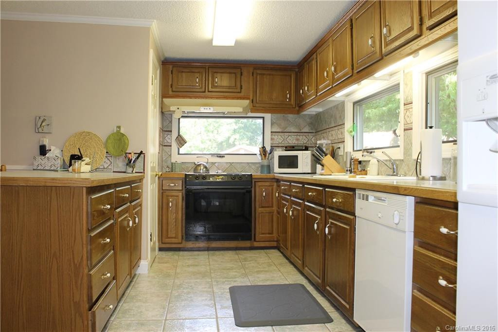 5 Broadview Drive - Photo 5