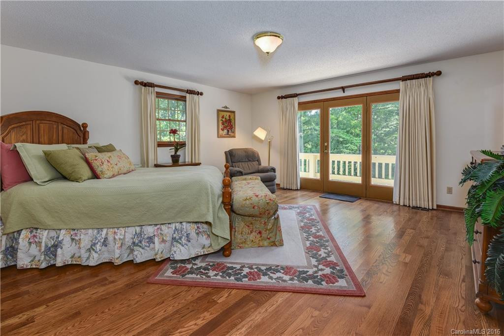 223 Greenleaf Drive - Photo 13