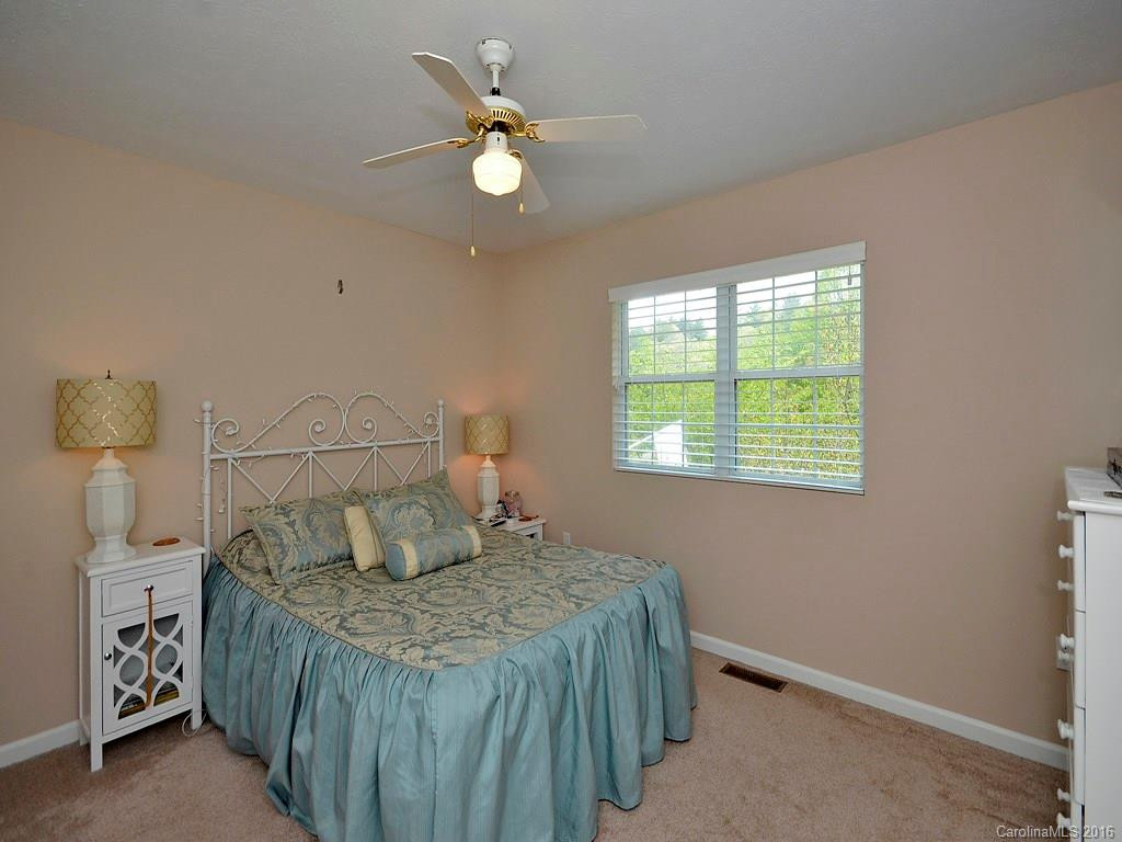 15 Meadow Brook Drive - Photo 13