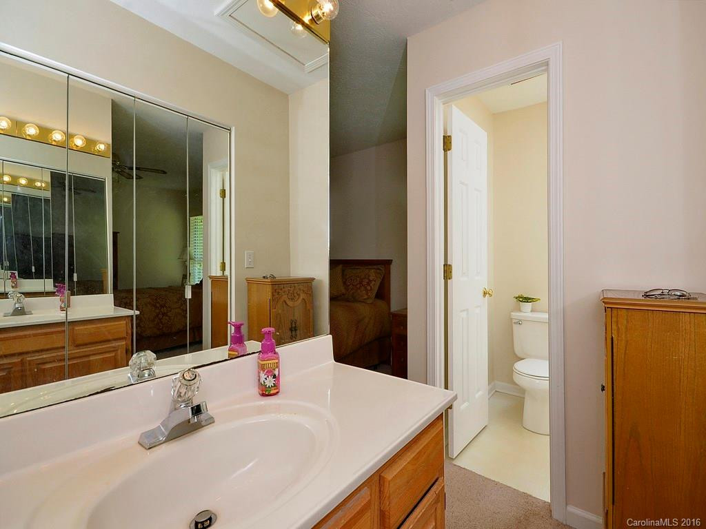 15 Meadow Brook Drive - Photo 16
