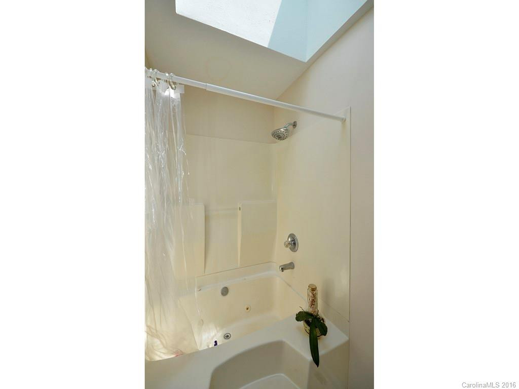 15 Meadow Brook Drive - Photo 17