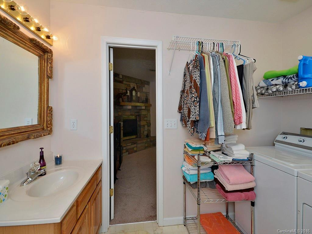 15 Meadow Brook Drive - Photo 18