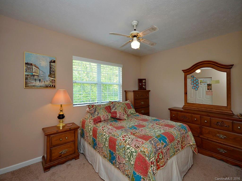 15 Meadow Brook Drive - Photo 19