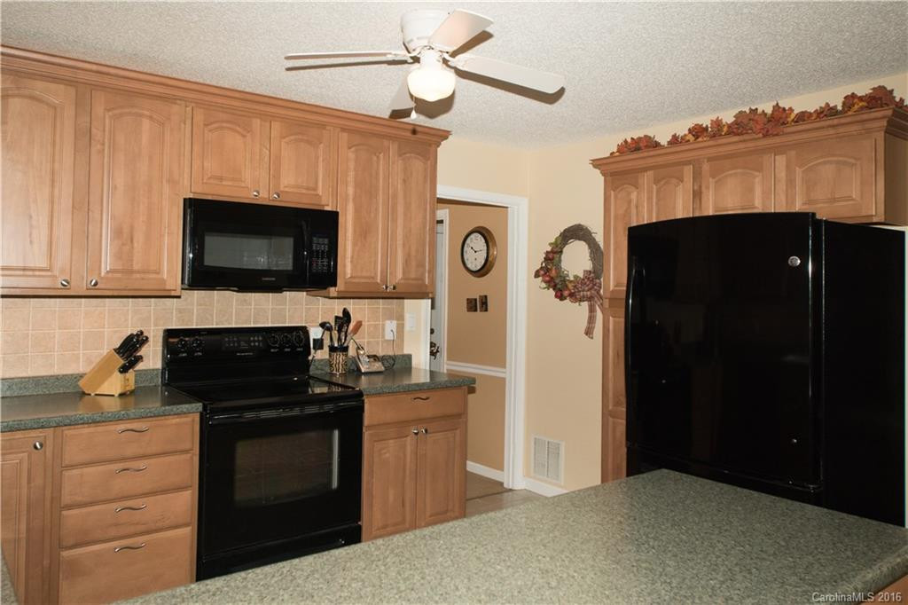 229 Windsor Forest Circle - Photo 9