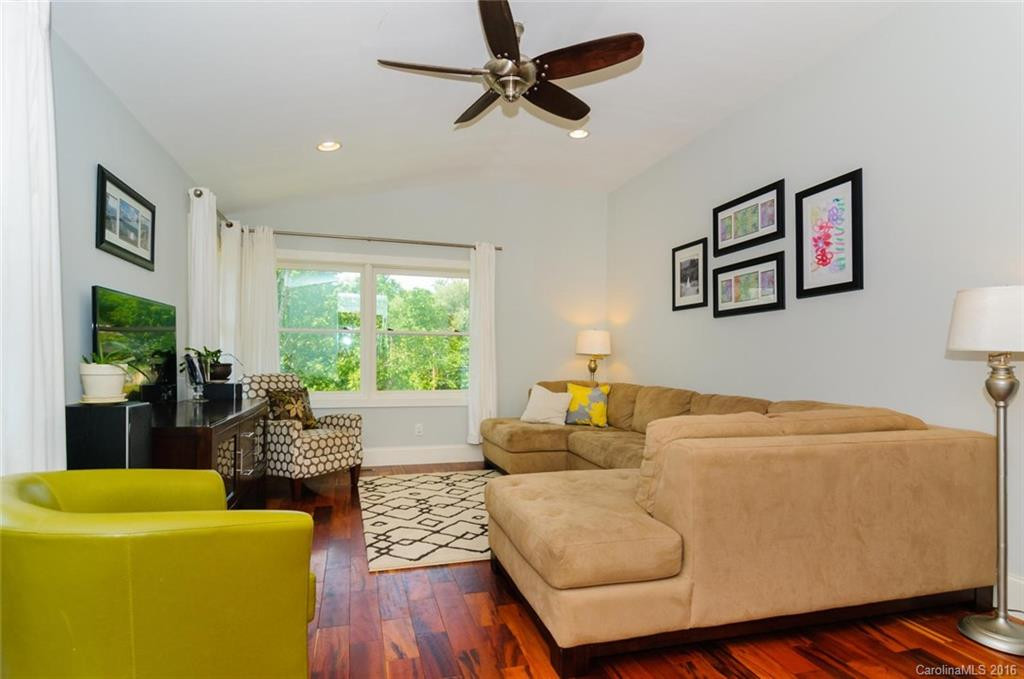 3 Pennsylvania Place - Photo 5