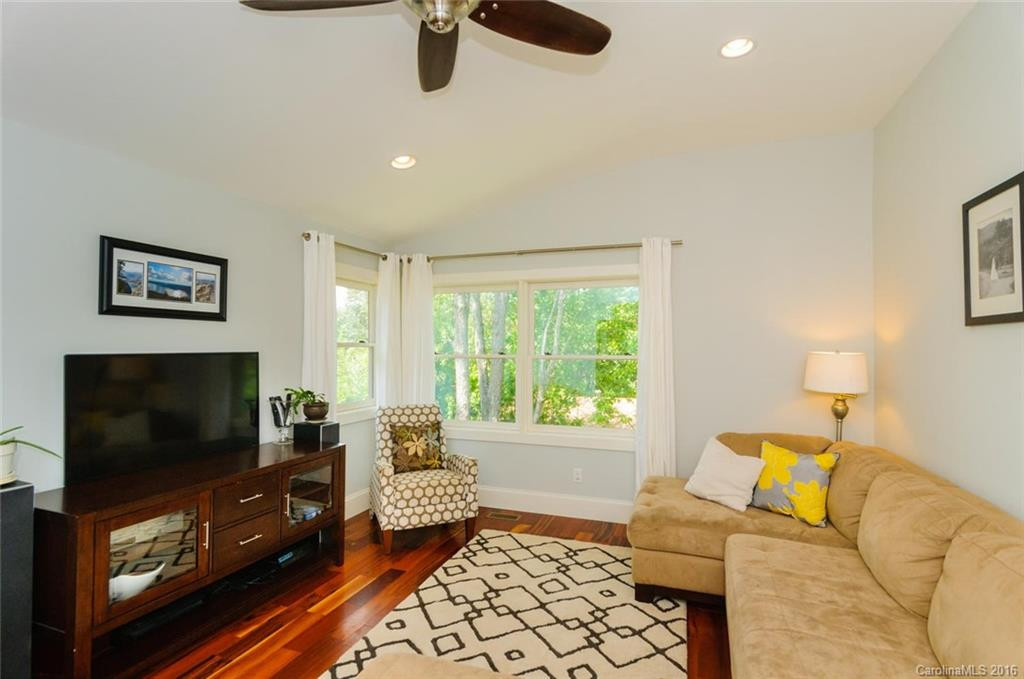 3 Pennsylvania Place - Photo 6
